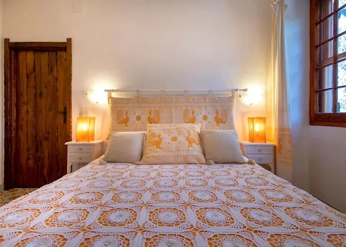 Elicriso Le Bombarde, Villa *