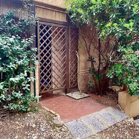 Villa Elicriso Le Bombarde, *