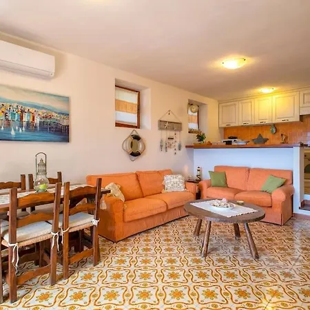 Elicriso Le Bombarde,