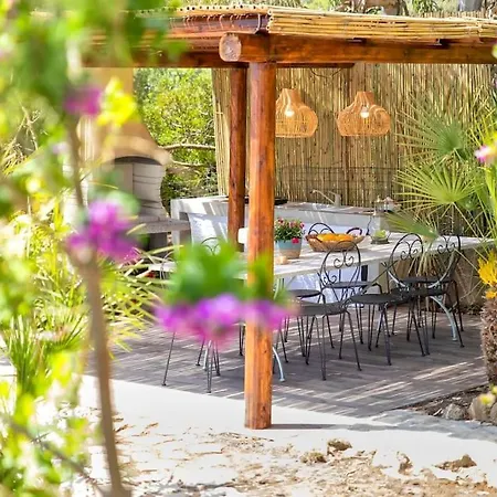 Villa Elicriso Le Bombarde, *