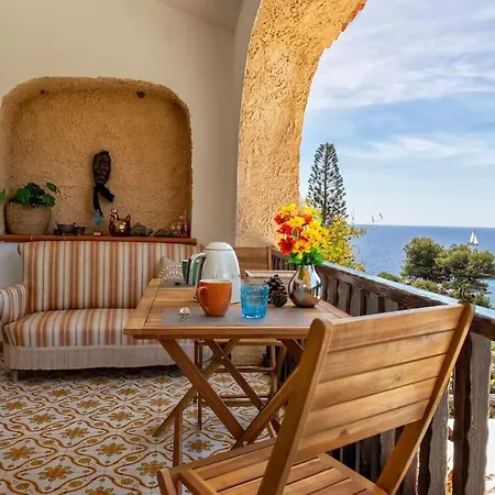 Elicriso Le Bombarde, *