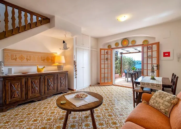 Villa Elicriso Le Bombarde,