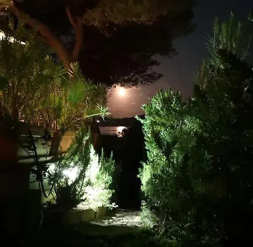 Elicriso Le Bombarde, Villa *