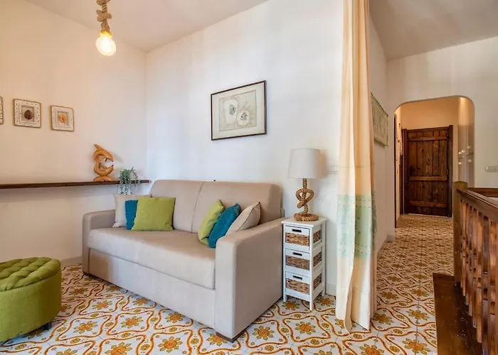 Elicriso Le Bombarde, * Alghero