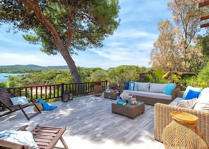 Elicriso Le Bombarde, Villa *