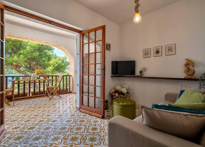 Elicriso Le Bombarde, *