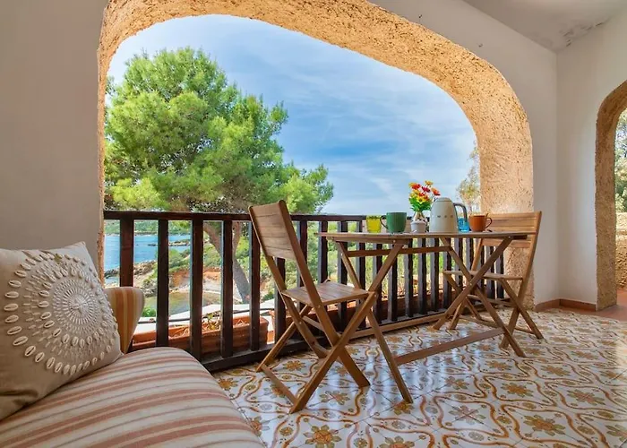 فيلة Elicriso Le Bombarde, ألغيرو