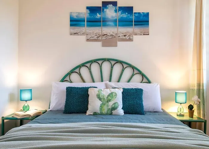 Elicriso Le Bombarde, * ألغيرو